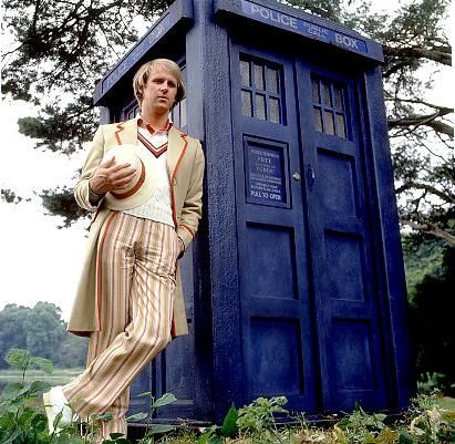 Az ötödik Doktor és a kék doboz